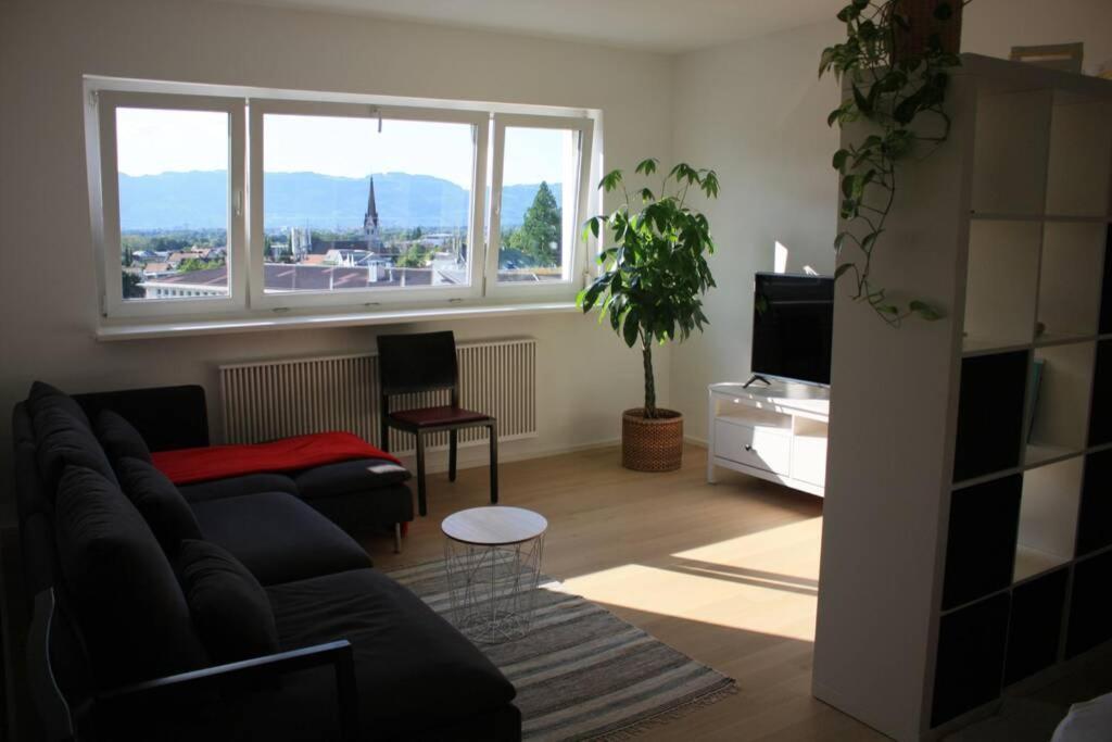 Bird's Eye View 75 - 8th Floor 3br Apt. 100m2 *